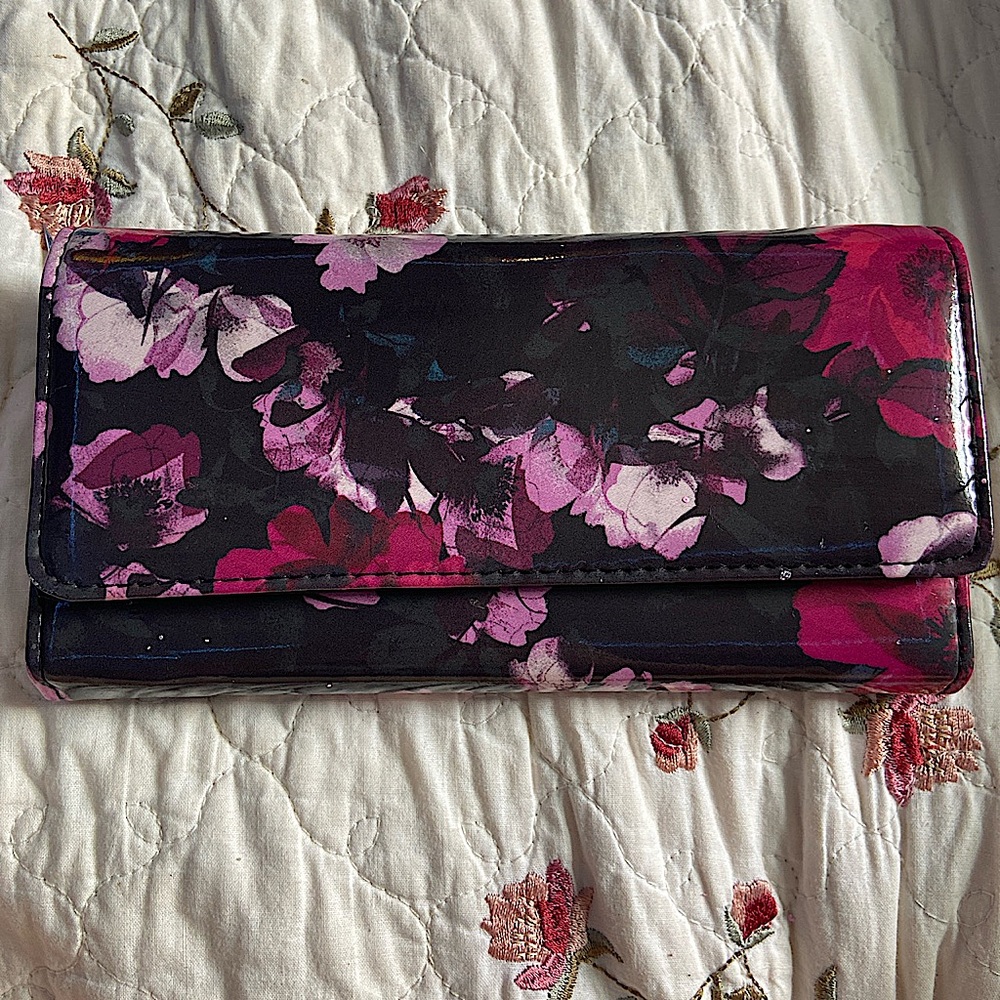 Rose clutch wallet